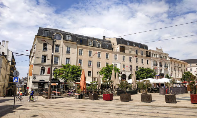 MMA, place de la République